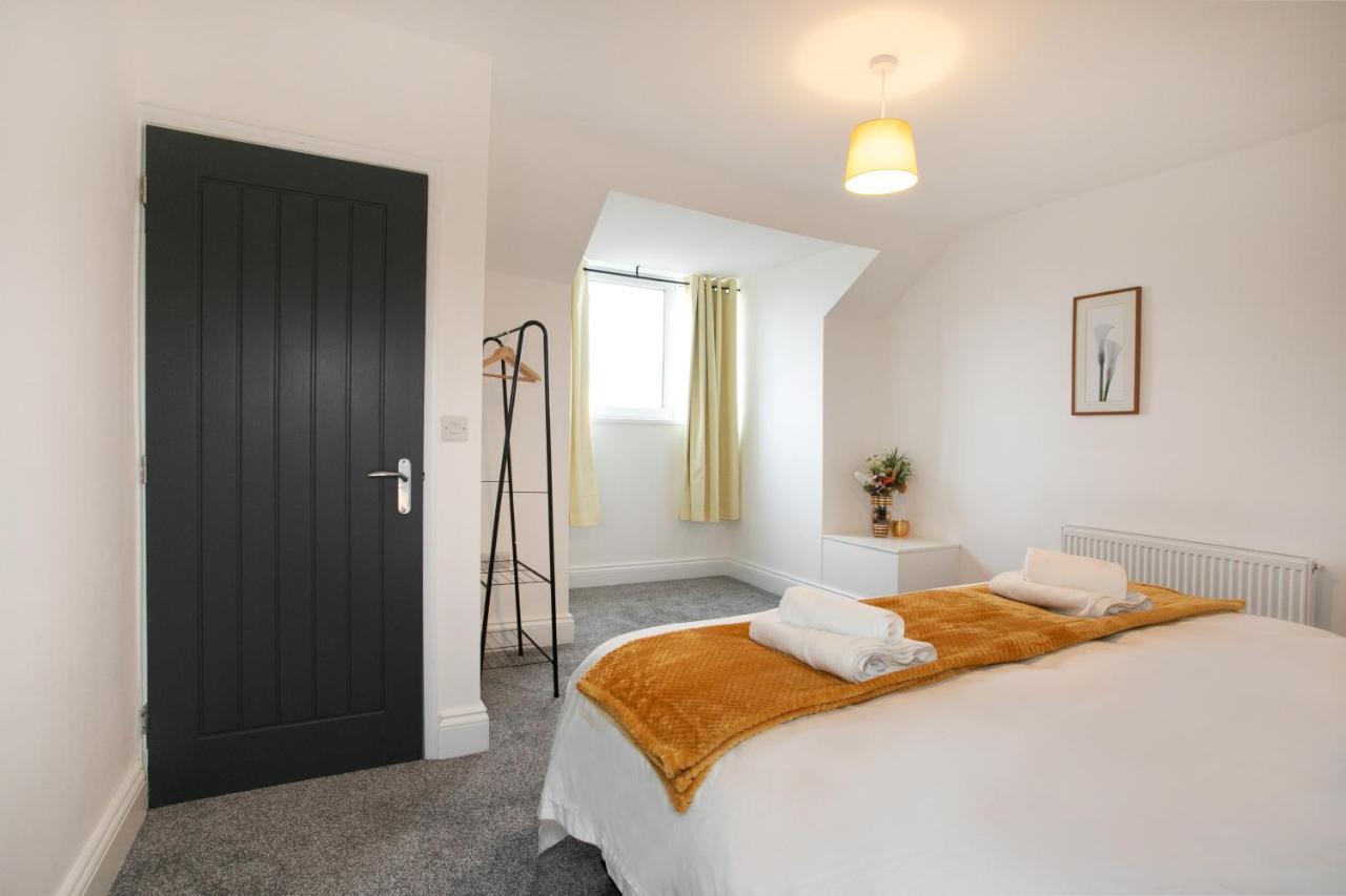 Cudworth House, Barnsley For Contractors & Families, Free Parking, High Speed Wifi Etc Villa Bagian luar foto